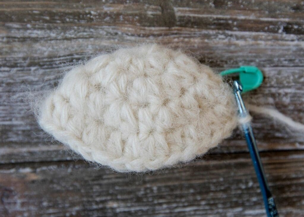 Starting a Crochet Mitten