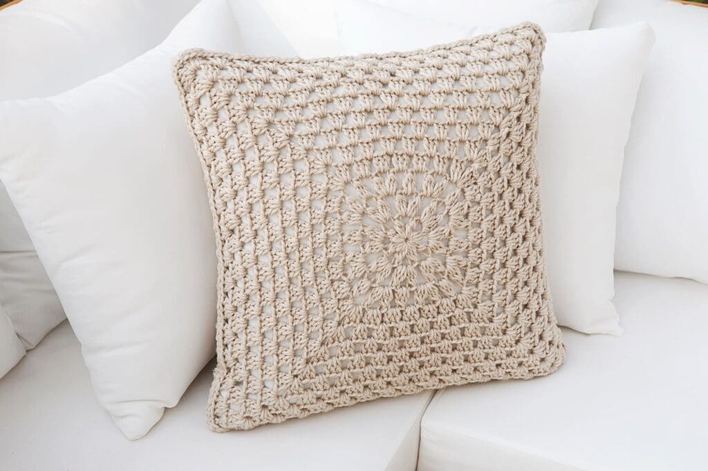 Crochet Pillow Cover Pattern 