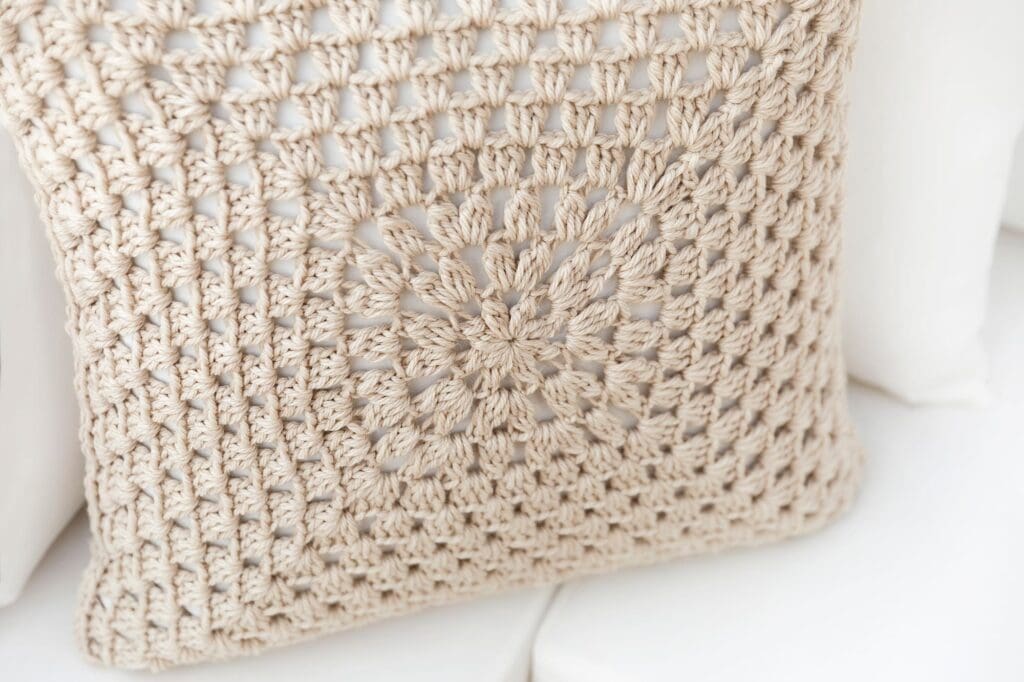 Crochet Pillow Cover Pattern 