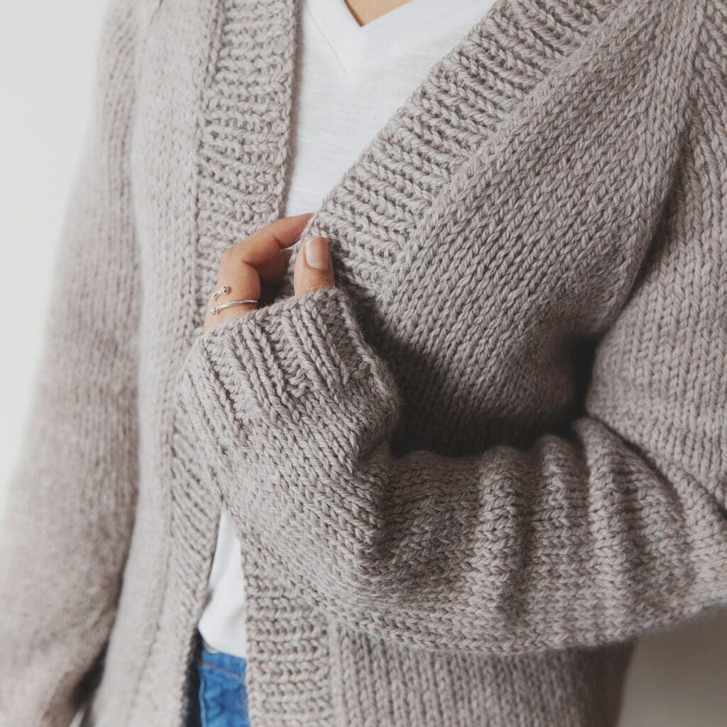 Basic Raglan Cardigan Knitting Pattern